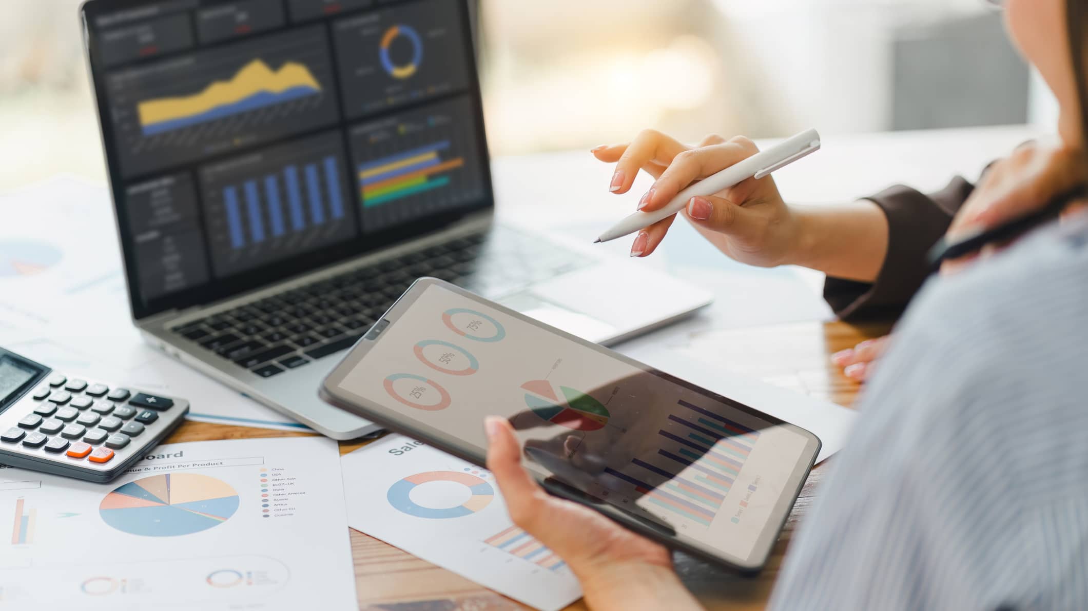 How to calculate and use the total cost formula | OneAdvanced